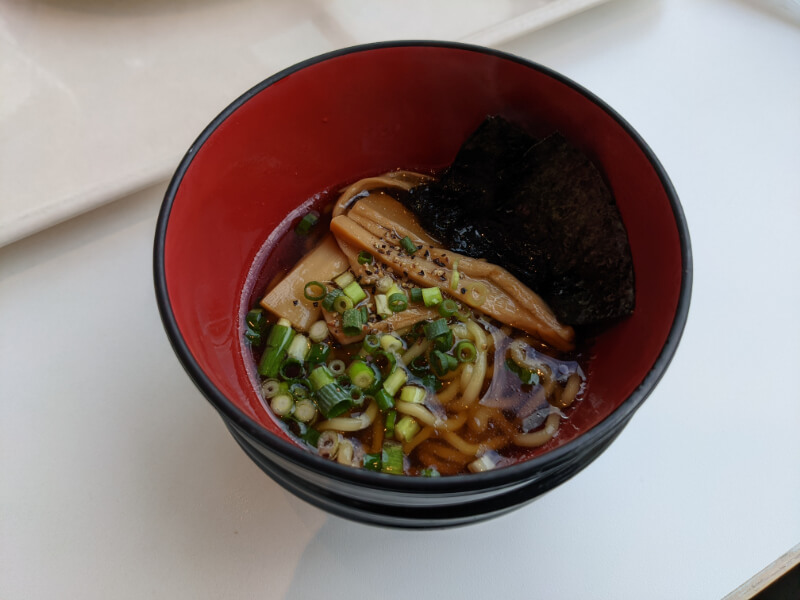 乃の風リゾート朝食ブッフェの醤油ラーメン